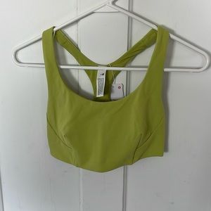 NWT Womens Lululemon Wunder Train Bra